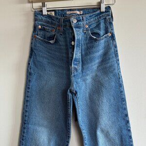 Levi's Ribcage Straight Ankle Jeans, Size 26